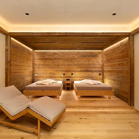 Camino Rustic Chic Hotel