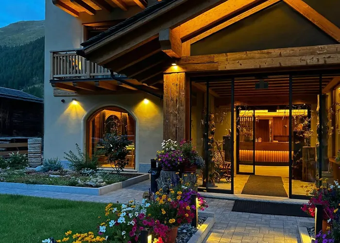 Camino Rustic Chic